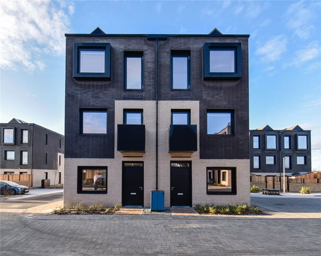 3 bedroom house, Lockhart Way, Northstowe CB24 - Available