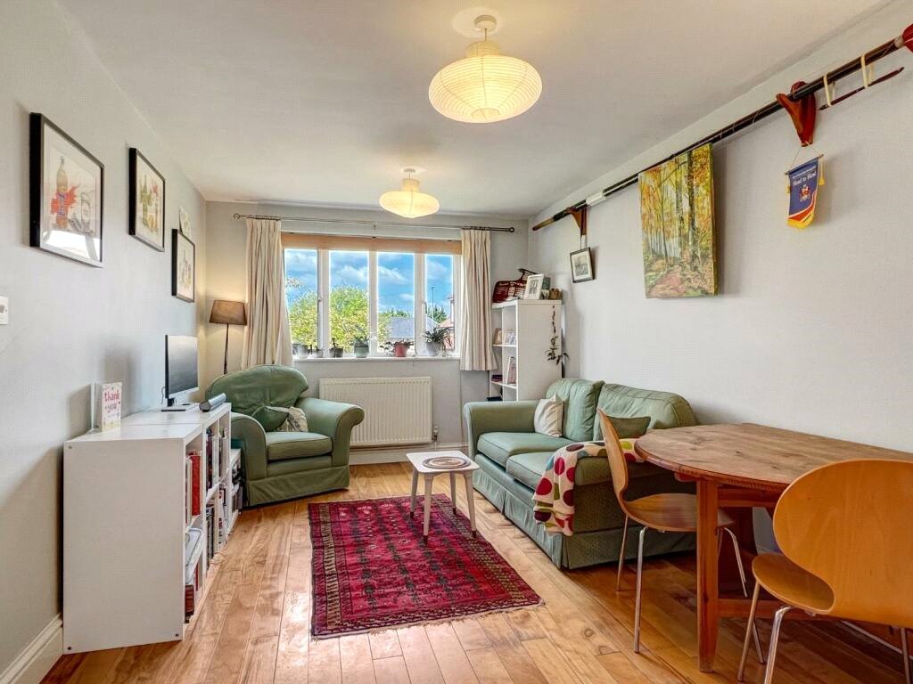 2 bedroom flat, Brookwood House, 226a Histon Road CB4