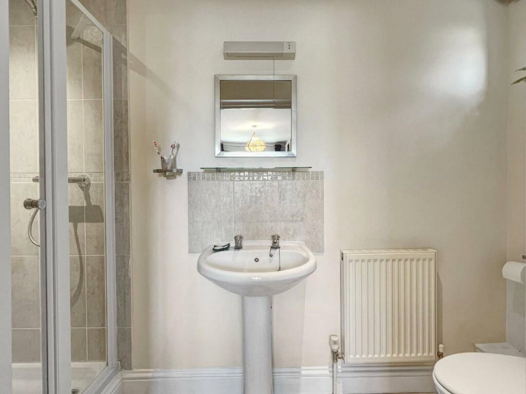 2 bedroom flat, Brookwood House, 226a Histon Road CB4