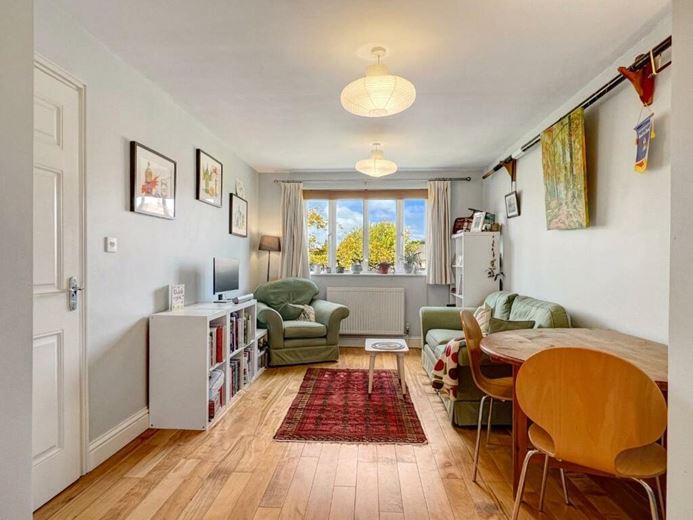 2 bedroom flat, Brookwood House, 226a Histon Road CB4