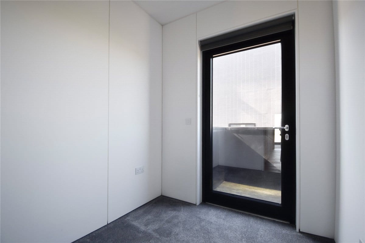 5 bedroom house, Lockhart Way, Northstowe CB24 - Available