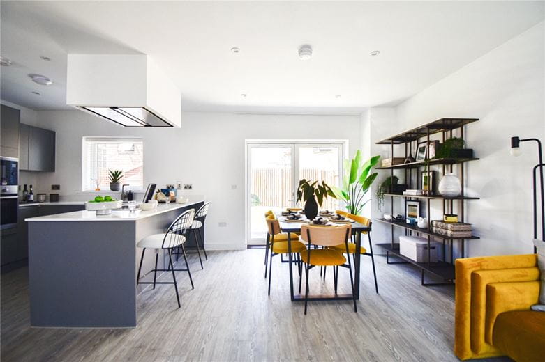 2 bedroom house, Grey Way, Cambridge CB5