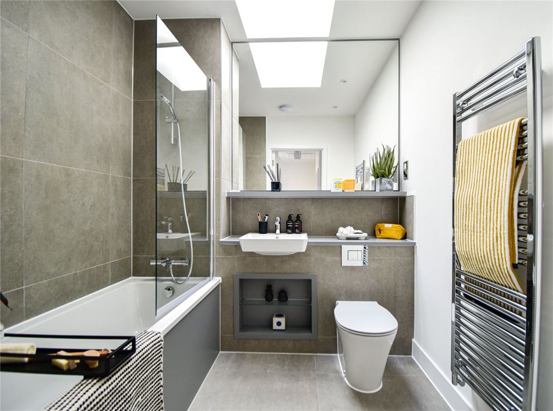 2 bedroom house, Grey Way, Cambridge CB5