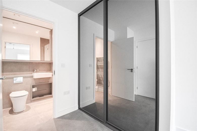 2 bedroom flat, Bragg Way, Cambridge CB5