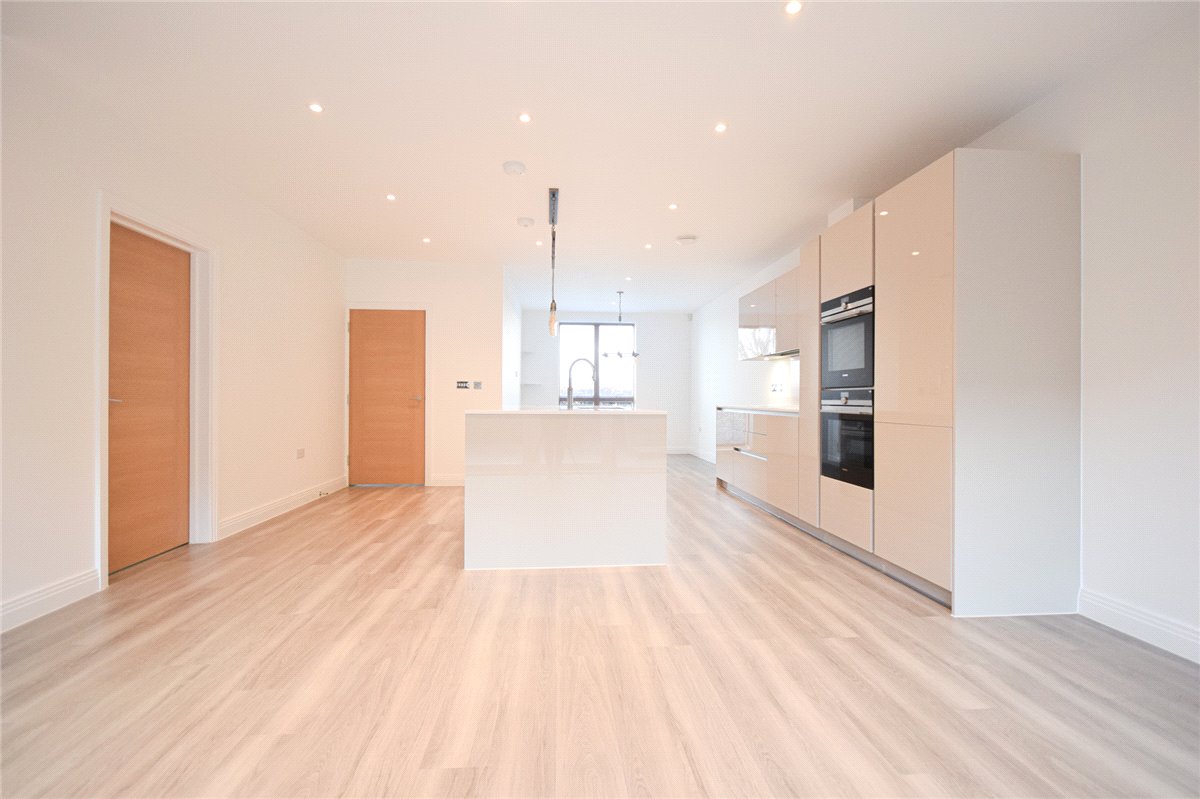 5 bedroom house, Pinnington Close, Trumpington CB2