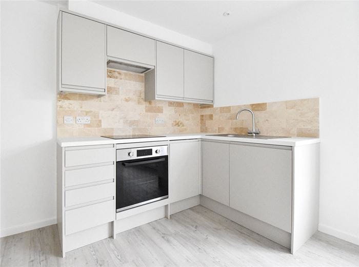 2 bedroom flat, Gilbert Close, Cambridge CB4 - Available