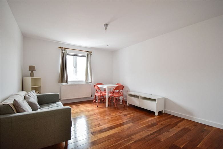 2 bedroom house, Grebe Court, Cambridge CB5 - Let Agreed
