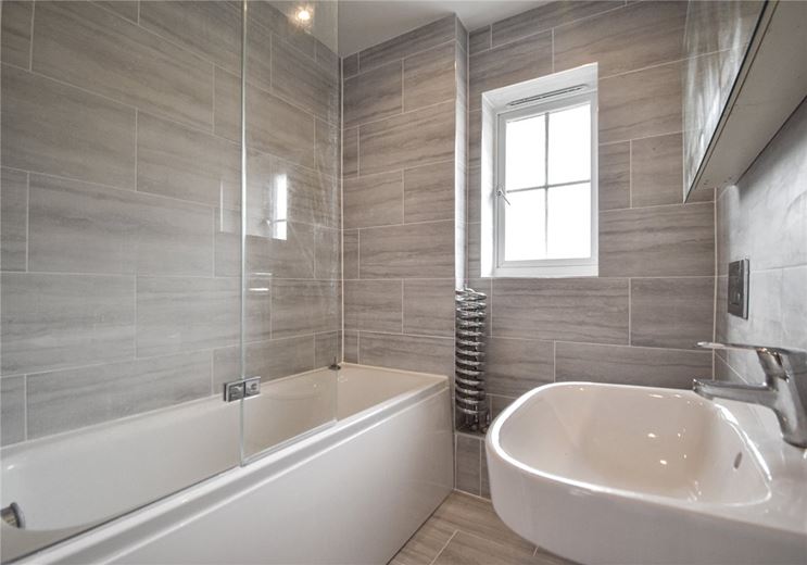 2 bedroom house, Grebe Court, Cambridge CB5