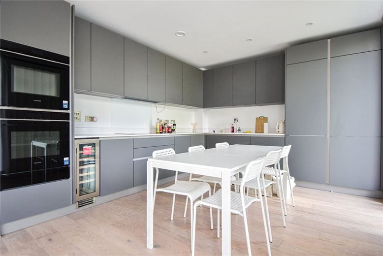 4 bedroom house, Gildenhowe, Cambridge CB3 - Available