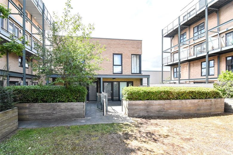 2 bedroom house, Flamsteed Close, Cambridge CB1 - Let Agreed
