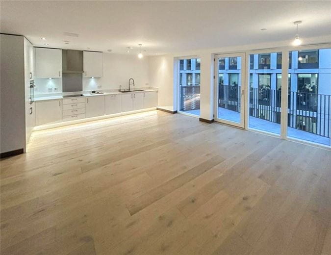 2 bedroom flat, Station Square, Cambridge CB1 - Available