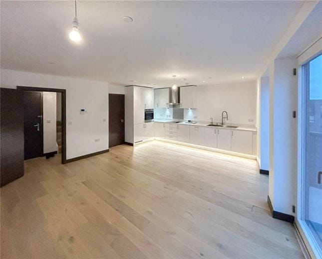 2 bedroom flat, Station Square, Cambridge CB1 - Available