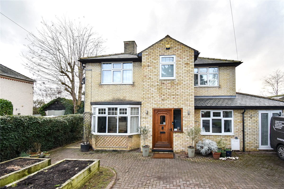 4 bedroom house, Duxford Road, Whittlesford CB22 - Available