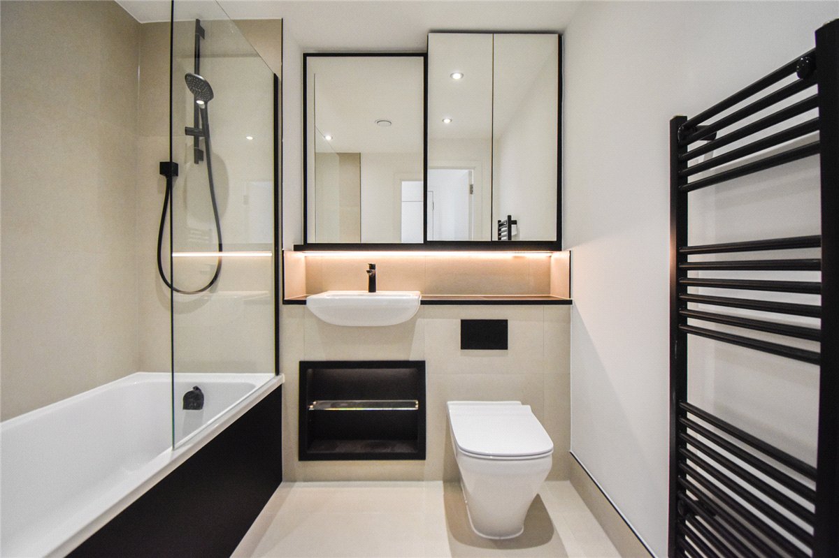 2 bedroom flat, Turing Way, Cambridge CB3 - Available