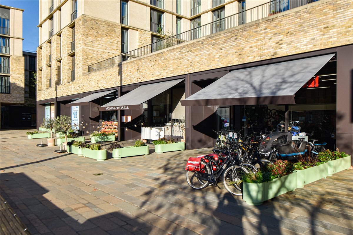 2 bedroom flat, Turing Way, Cambridge CB3 - Available