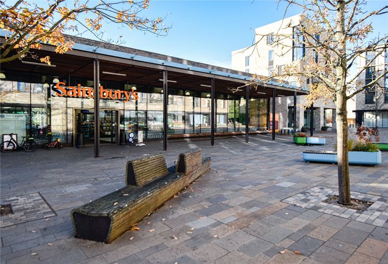 2 bedroom flat, Turing Way, Cambridge CB3 - Available