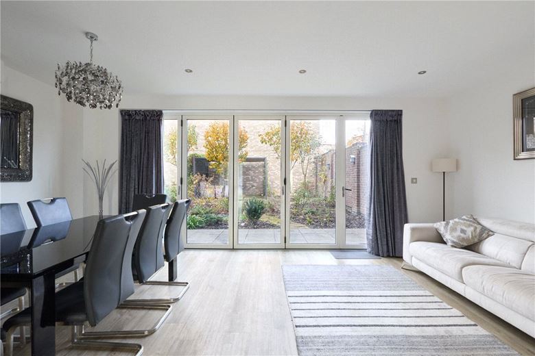 4 bedroom house, Knightly Avenue, Cambridge CB2 - Available