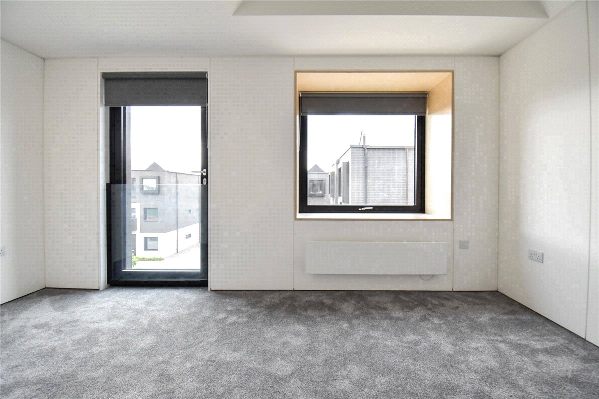 3 bedroom house, Lockhart Way, Northstowe CB24 - Available