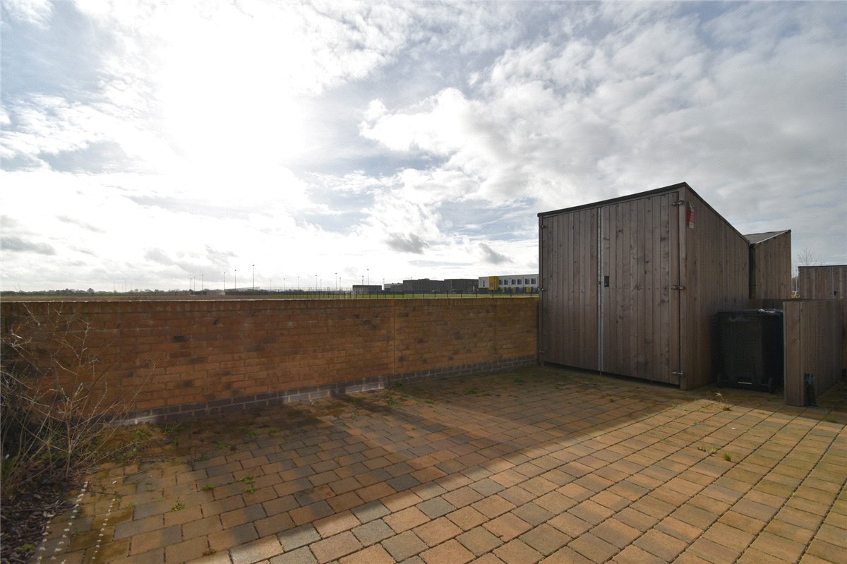 3 bedroom house, Lockhart Way, Northstowe CB24 - Let Agreed