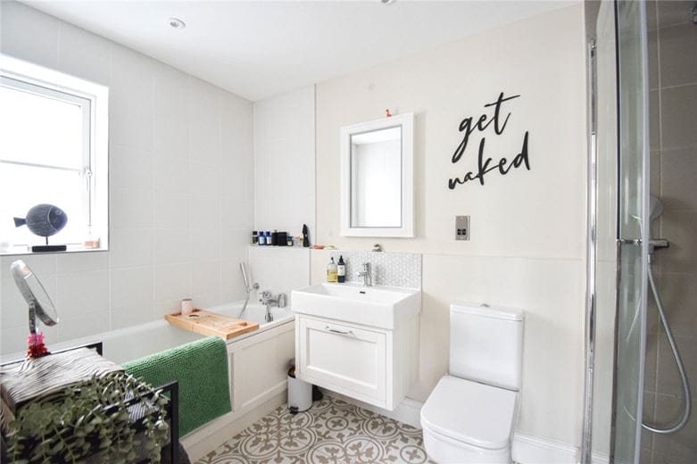 4 bedroom house, Constable Place, East Street CB10 - Let Agreed