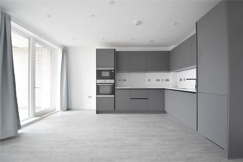 1 bedroom flat, Appleton Way, Cambridge CB3 - Available