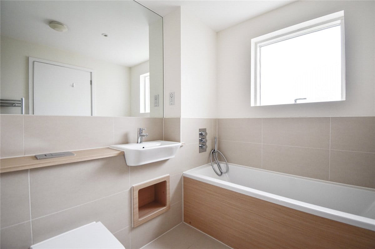 4 bedroom house, Harvest Road, Trumpington CB2 - Available