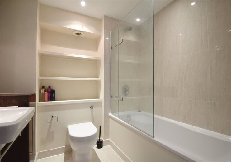 1 bedroom flat, The Belvedere, Homerton Street CB2 - Available