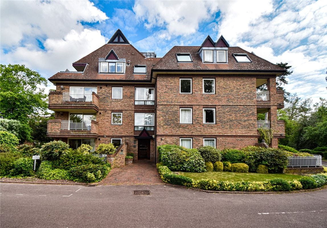 3 bedroom flat, The Oasthouse, Pinehurst South CB3