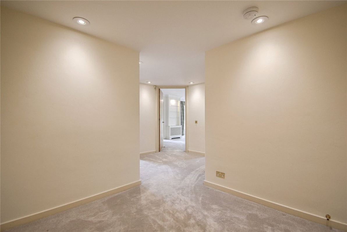 3 bedroom flat, The Oasthouse, Pinehurst South CB3