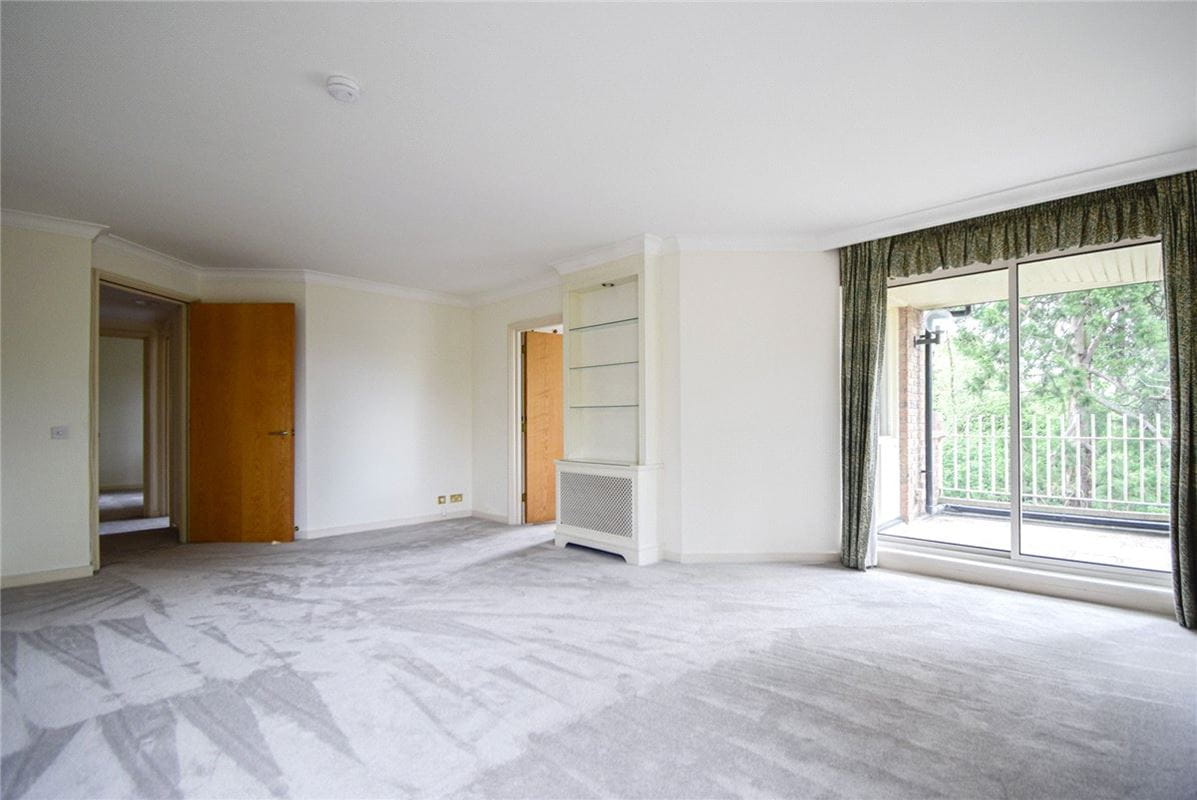 3 bedroom flat, The Oasthouse, Pinehurst South CB3