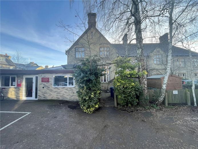1 bedroom flat, St Marks Vicarage, Barton Road CB3 - Let Agreed