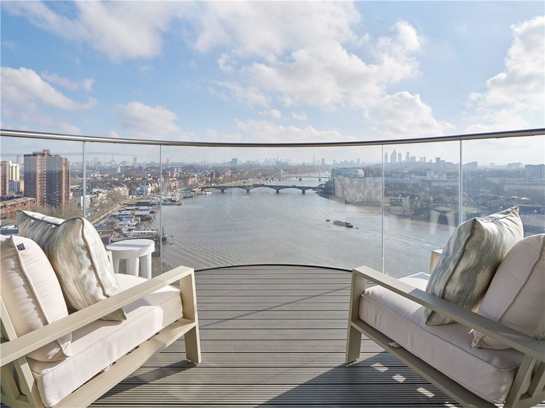 4 bedroom flat, Waterfront Drive, Chelsea Waterfront SW10 - Available