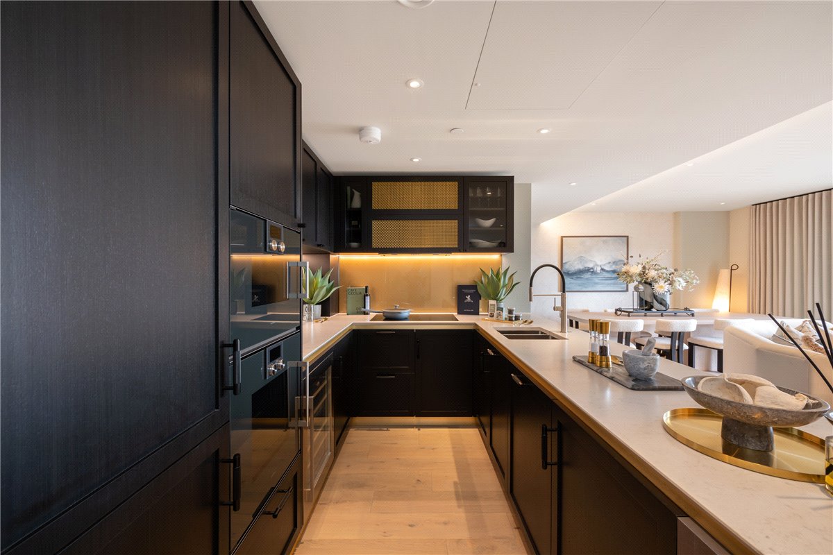 2 bedroom flat, Waterfront Drive, Chelsea Waterfront SW10 - Available