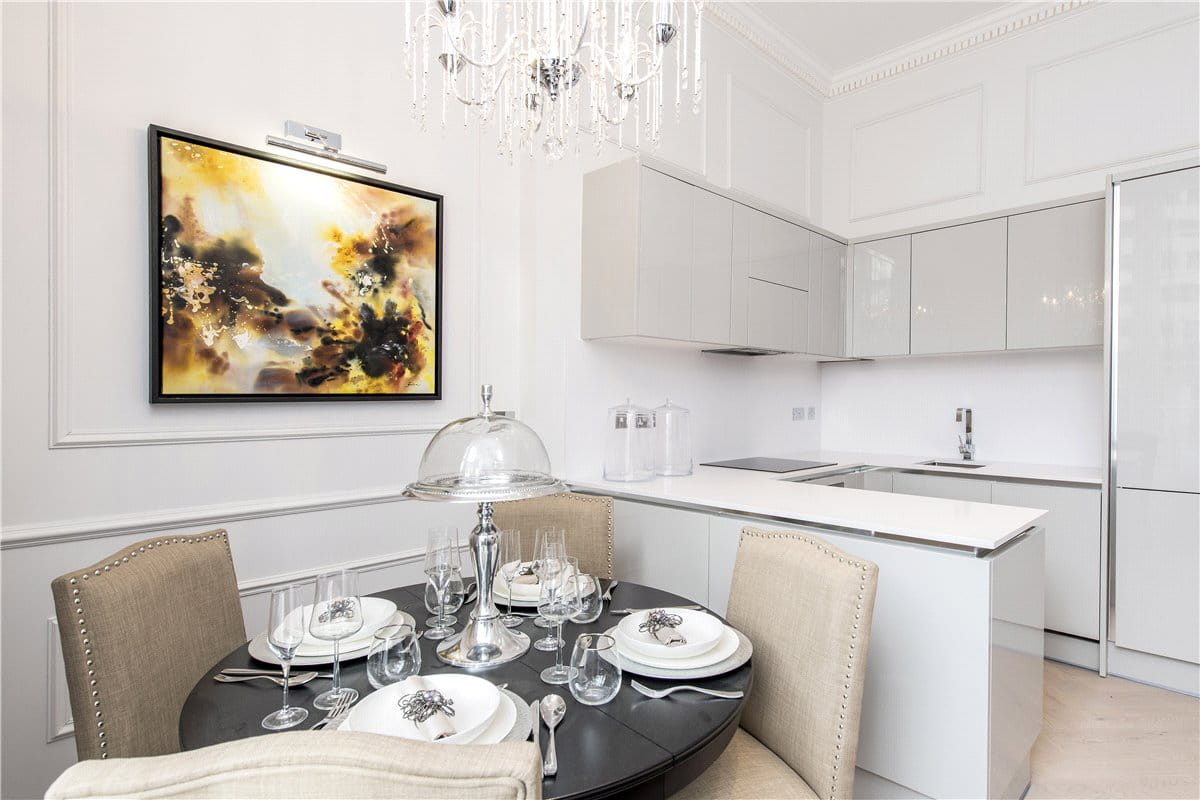1 bedroom flat, Gloucester Gardens, Bayswater W2 - Sold