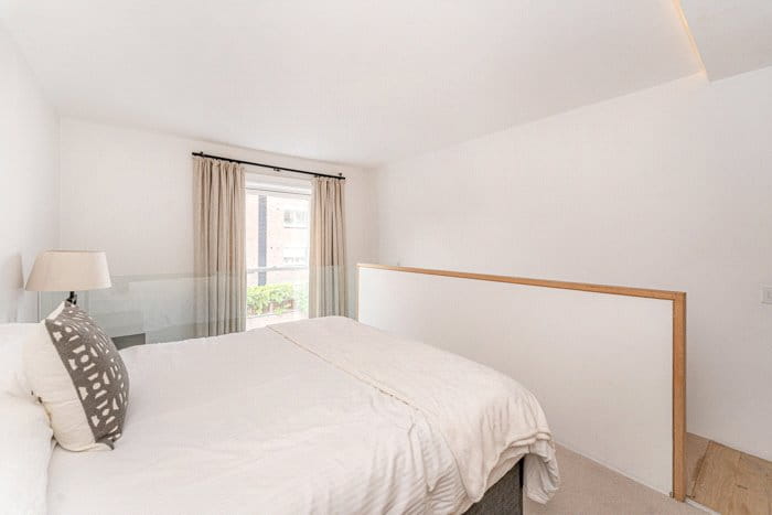 1 bedroom flat, Airlie Gardens, Kensington W8 - Available