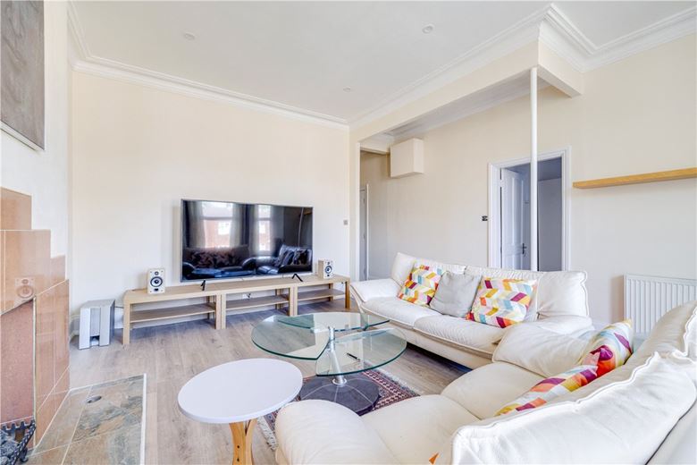 2 bedroom flat, Holland Road, West Kensington W14 - Available