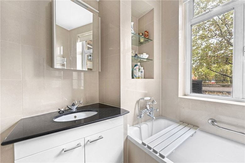 2 bedroom flat, Melton Court, South Kensington SW7 - Available