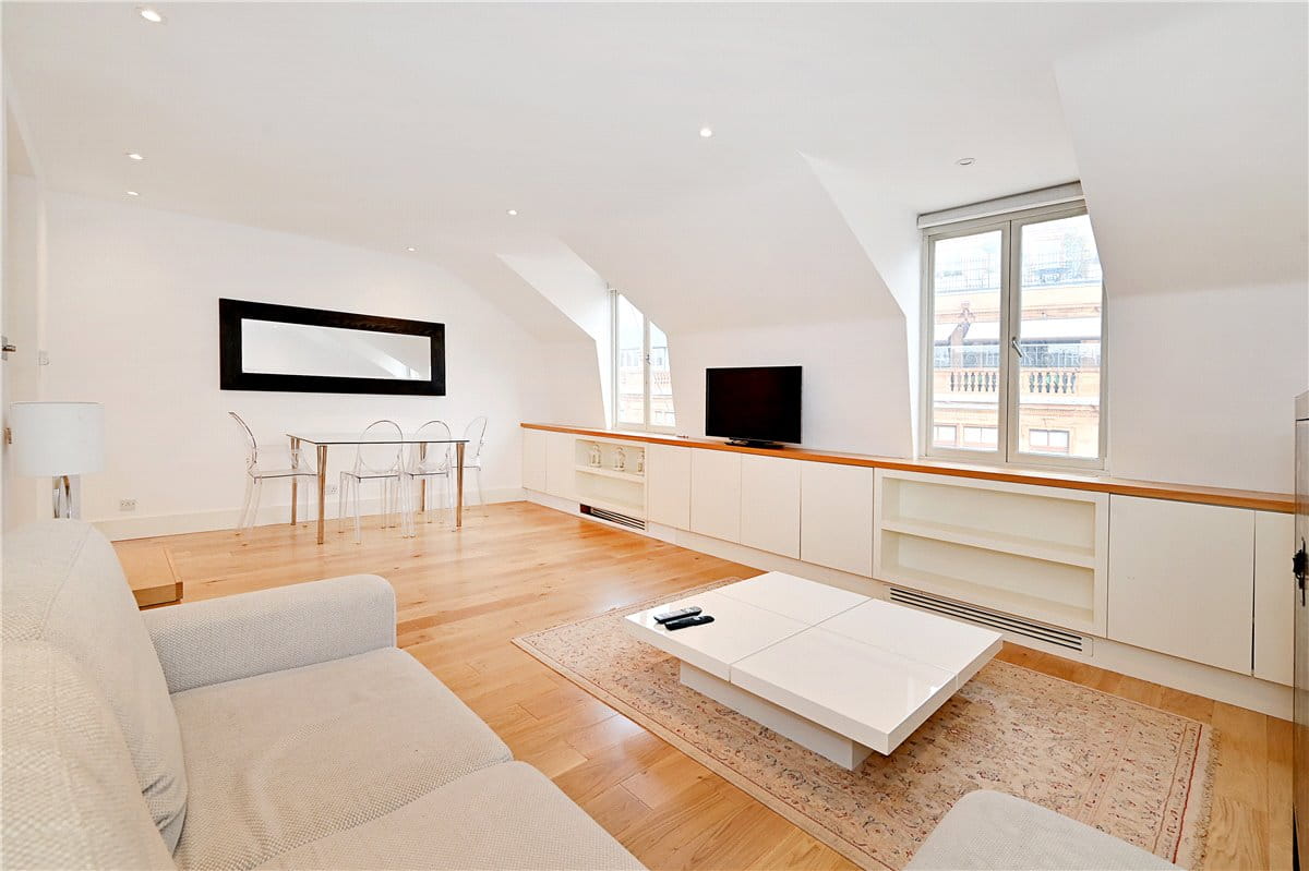 1 bedroom flat, Hans Road, Knightsbridge SW3 - Available
