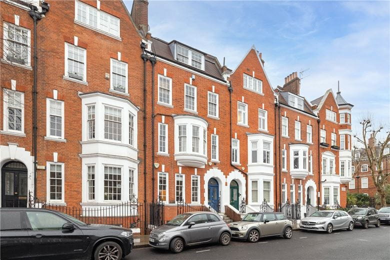 2 bedroom flat, Holland Park Road, Holland Park W14 - Available