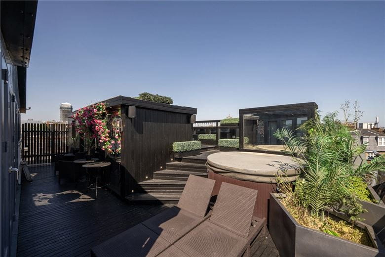 3 bedroom flat, Harrington Road, South Kensington SW7 - Available