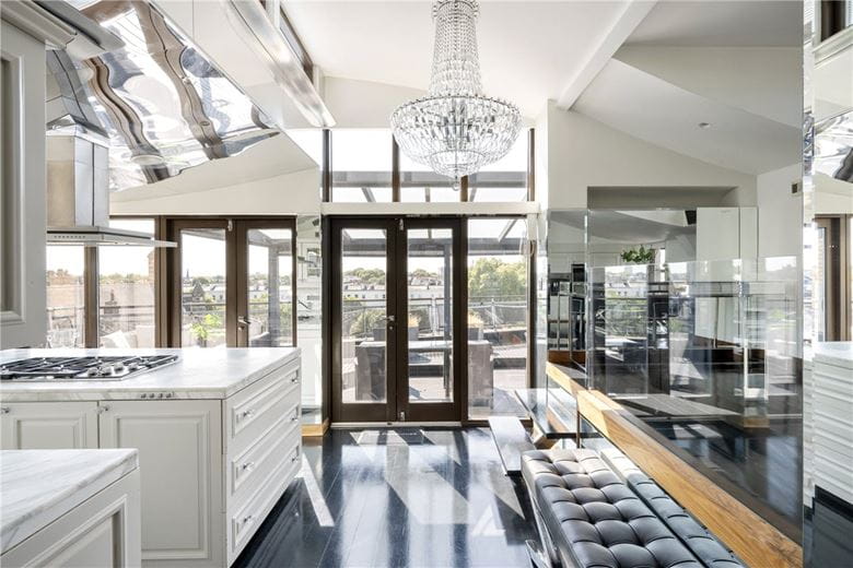 3 bedroom flat, Harrington Road, South Kensington SW7 - Available