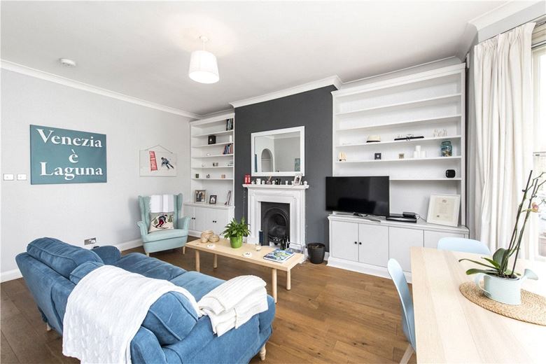 2 bedroom flat, Holland Road, Holland Park W14 - Available