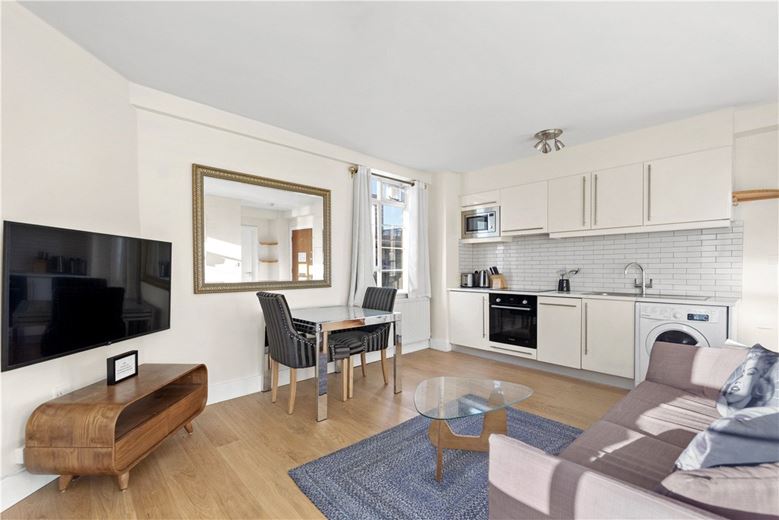 1 bedroom flat, Sloane Avenue, Chelsea SW3 - Available