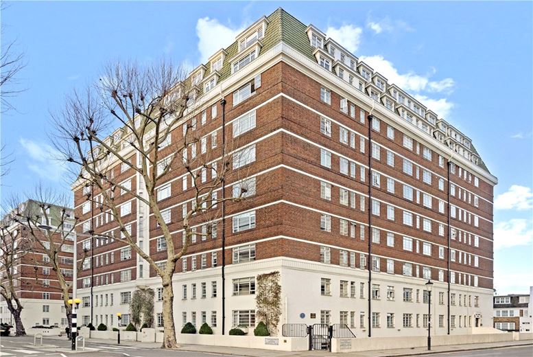 1 bedroom flat, Sloane Avenue, Chelsea SW3 - Available