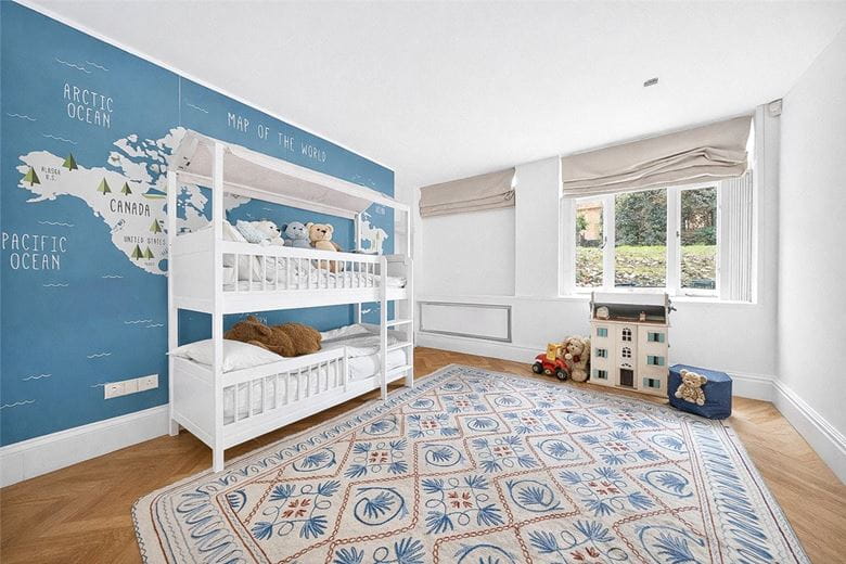 4 bedroom maisonette, Harrington Gardens, South Kensington SW7 - Available