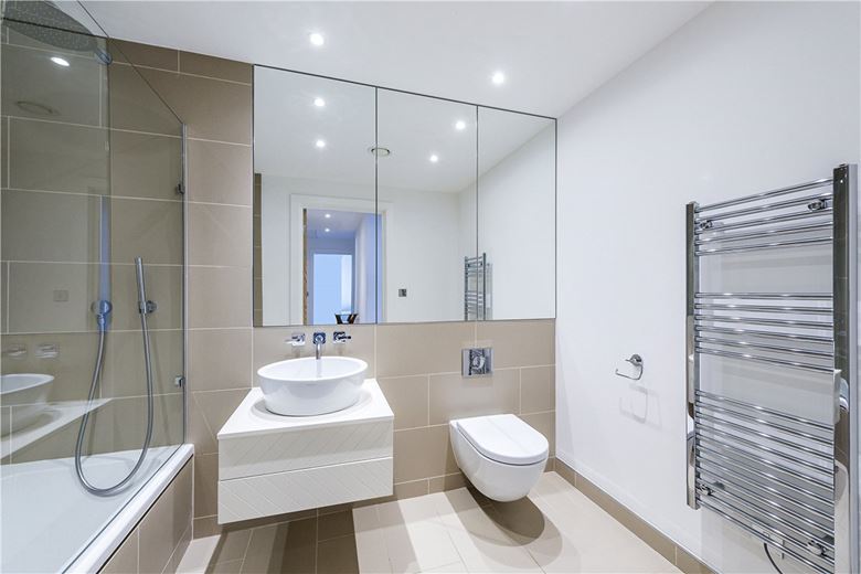 2 bedroom flat, Holland Park Avenue, Holland Park W11 - Available