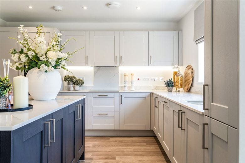 3 bedroom house, New Road, Haddenham CB6 - Available