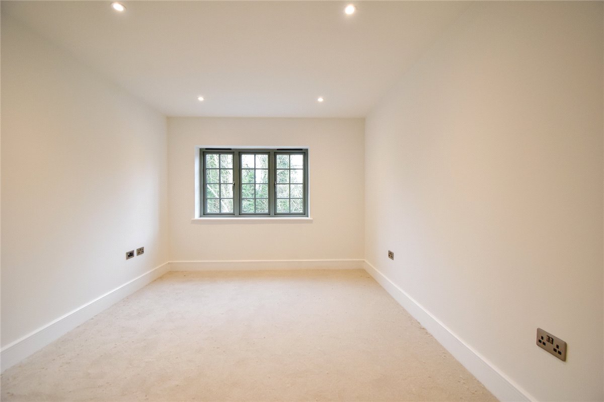 4 bedroom house, Hauxton Road, Little Shelford CB22 - Available