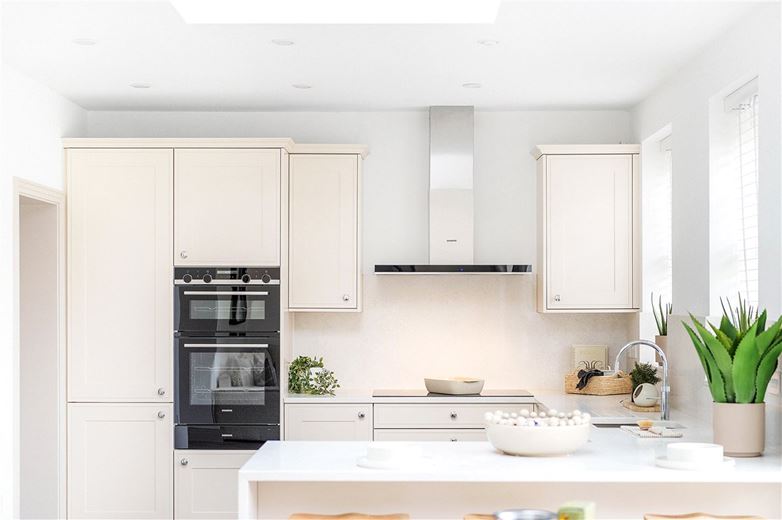 5 bedroom house, Oakfields, Preston SG4 - Sold