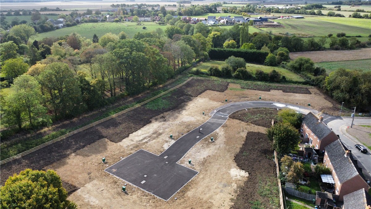  bedroom development plot, Honeysuckle Close, Caxton CB23 - Available